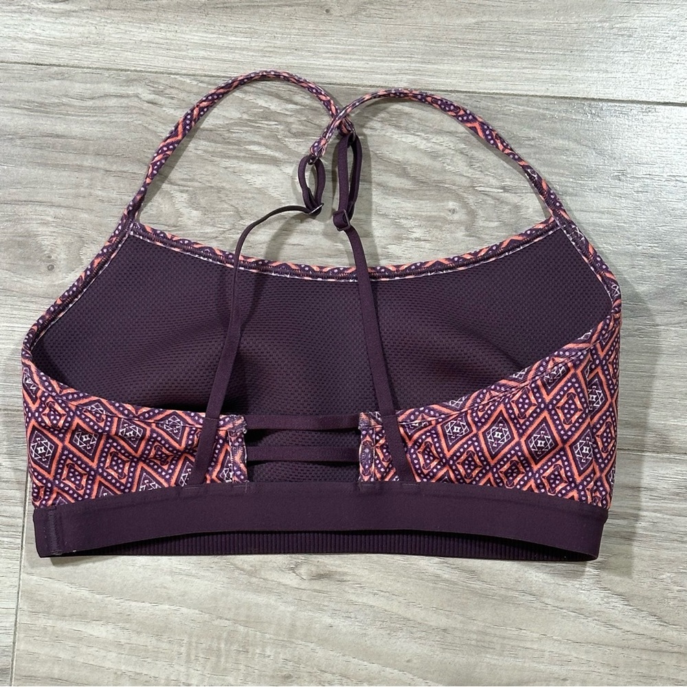 CALIA BY CARRIE UNDERWOOD Strappy Deep Plum Purple Adjustable Strap Sports Bra M - Picture 5 of 8